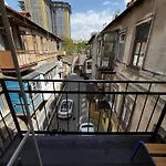 на канатной Apartment
